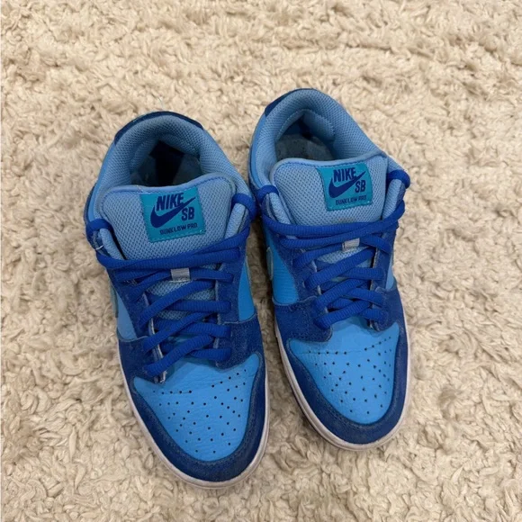 Nike SB Dunk Low “Blue Raspberry” - Picture 3 of 7